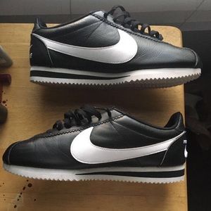 Nike cortez premium mini swoosh